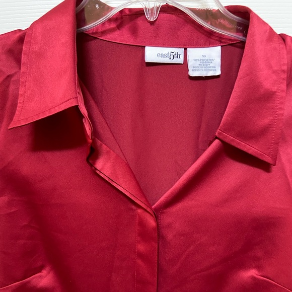 EAST 5TH RED SIZE 16 BEAUTIFUL BUTTON DOWN BLOUSE YOU ARE GOING TO LOVE ❤️ - Picture 3 of 8